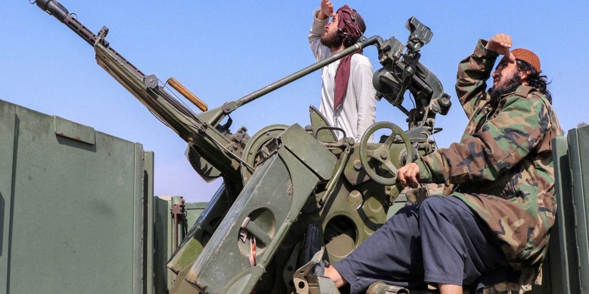 Pakistan Declares ‘Open War’ After Airstrikes in Kabul; Afghanistan Ready for Talks