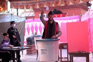 Jagdish Kharel Casts Vote in Lalitpur-2, Urges Citizens to Participate